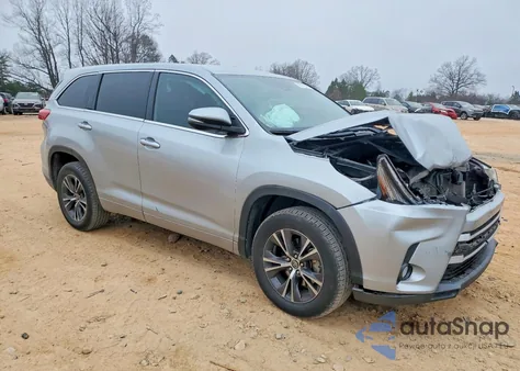 2018 Toyota Highlander Le from USA, damaged, VIN 5TDZZRFH5JS278549
